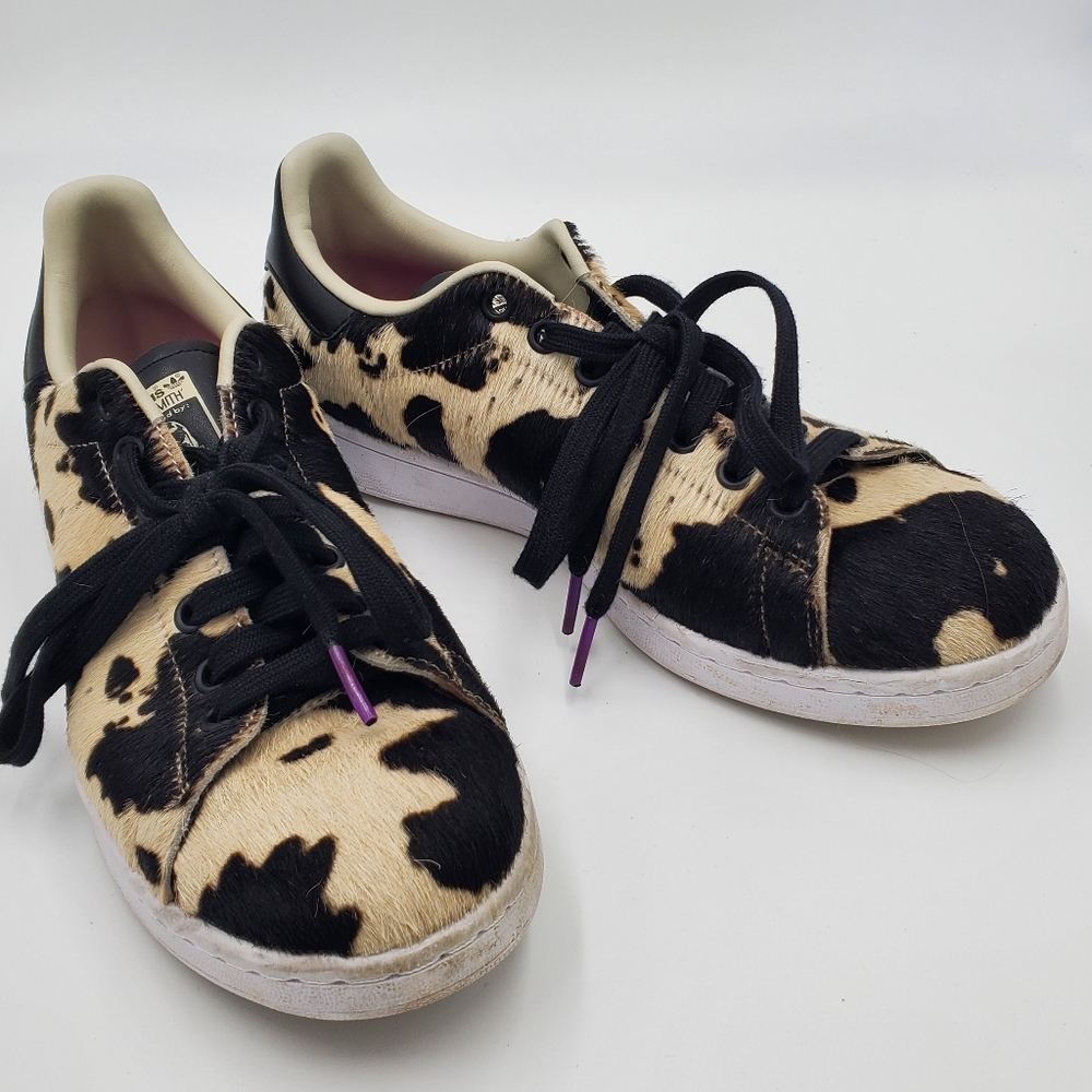 Adidas Cow Hide shoe